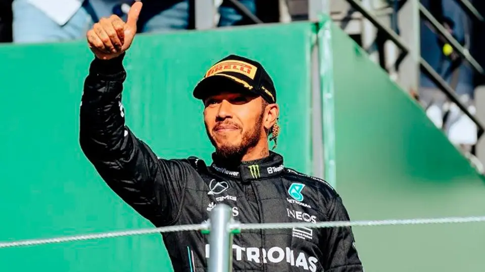 F1: Lewis Hamilton, a detalles de firmar con Ferrari; Carlos Sainz será el 'sacrificado'