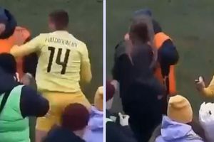 Jugador en Bielorrusia propone matrimonio en pleno juego... y casi sale mal