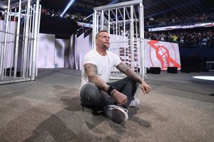 Seth Rollins buscó a CM Punk en backstage luego de Survivor Series