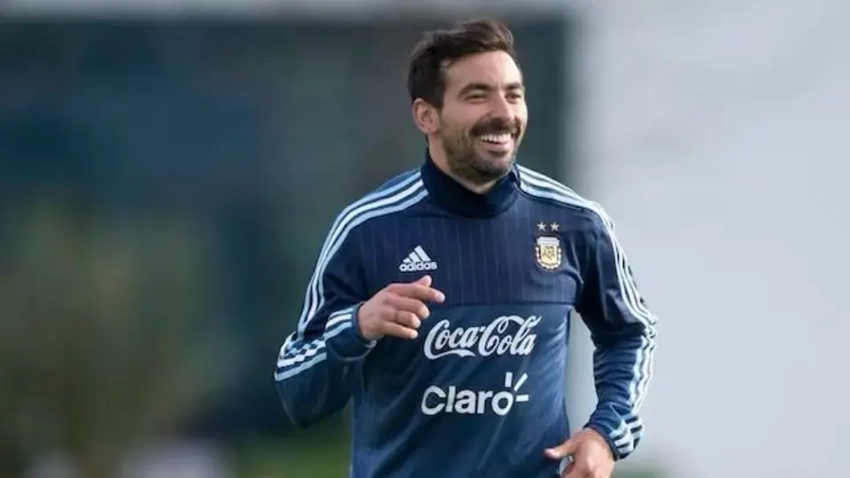 Hijo de Ezequiel Lavezzi desmiente hospitalización por sobredosis de su padre