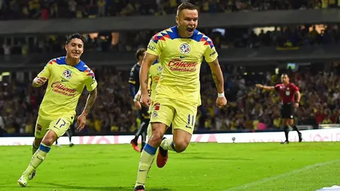 'Cabecita' y Brian Rodríguez se reincorporaron a la concentración y serán considerados ante Necaxa