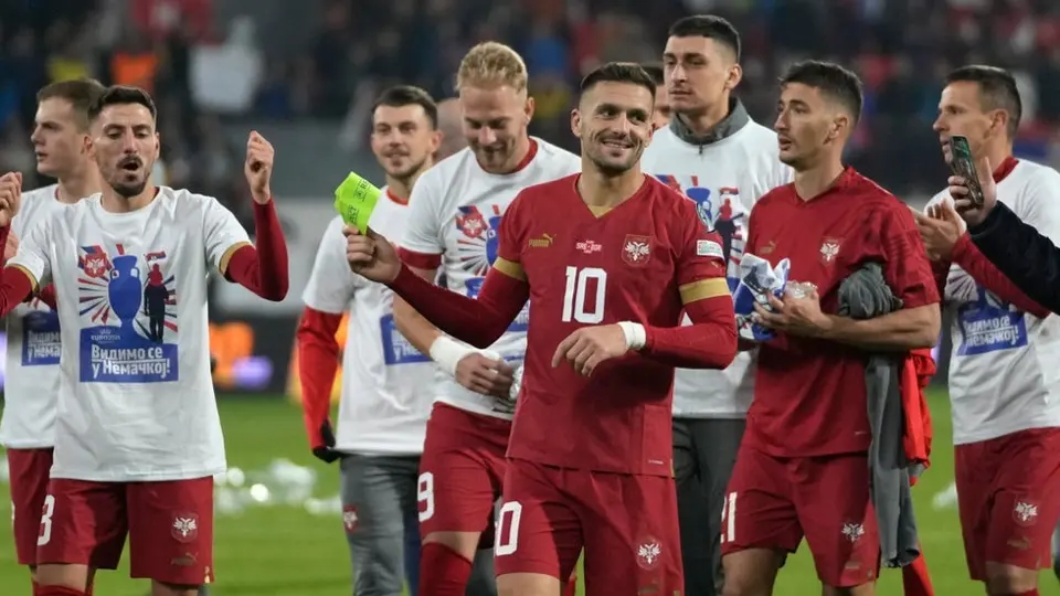 Serbia logra clasificar a la Eurocopa por primera vez como nación independiente