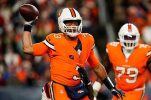 Russell Wilson cerrará la temporada como suplente en Denver