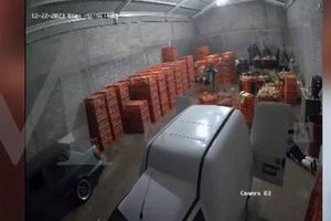 Secuestran empleados de pollería por presunta extorsión de La Familia Michoacana