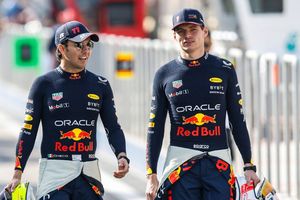 ¿Amigos otra vez? Verstappen confiesa lo que habla con 'Checo' Pérez fuera de la F1