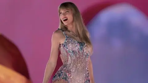 Taylor Swift: Eras Tour es la primera gira que genera más de mil millones de dólares