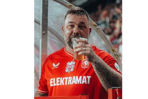 Equipo de la Eredivisie gana más dinero vendiendo cerveza que traspasando futbolistas