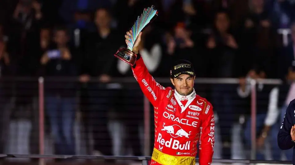 Christian Horner elogió a Checo Pérez tras el GP de Las Vegas: 'Estuvo brillante hoy'