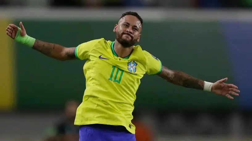 Neymar hace propuesta indecente a modelo de contenido para adultos y acaba bateado