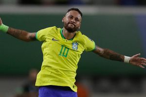 Neymar hace propuesta indecente a modelo de contenido para adultos y acaba bateado