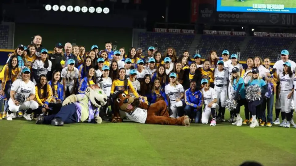 Sultanes Femenil rompió récord de asistencia en ligas profesionales de sóftbol femenil