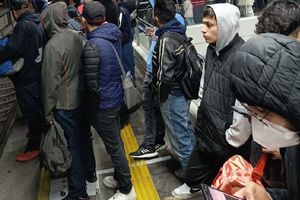 ¿Qué está pasando en el Metro? Usuarios reportan retrasos en la Línea 7, este 16 de enero