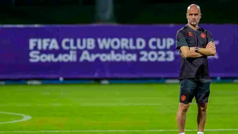 ¡Siempre atento! El gesto de Guardiola con Walker previo a la Final del Mundial de Clubes