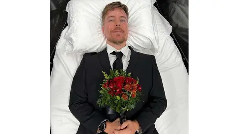MrBeast cumple reto de pasar 7 días enterrado