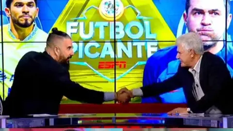 Tuca Ferretti y Álvaro Morales advierten a Alan Pulido: 'Mañana tienes tu respuesta'