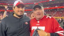 Familia de Alfredo Gutiérrez festeja el triunfo de los 49ers: 'A un paso de ganar el Super Bowl'