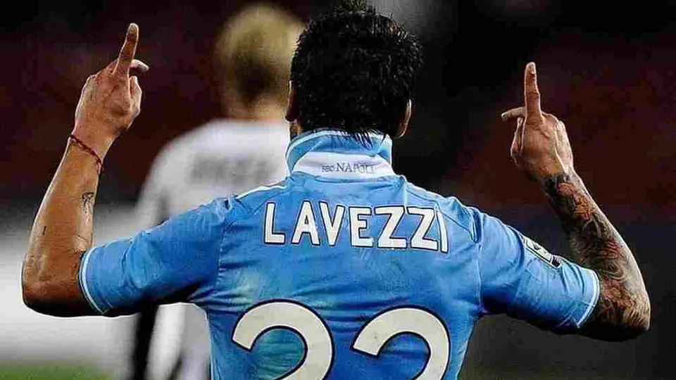 Ezequiel 'Pocho' Lavezzi genera preocupación tras ser internado por presunto apuñalamiento
