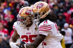 ¡Les sale el muñeco! Jugadores de los 49ers prueban la rosca de reyes