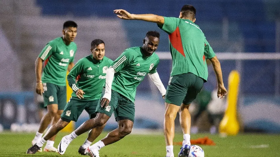 Tricolor: Julián Quiñones es suplente en el duelo de la Selección Mexicana contra Honduras
