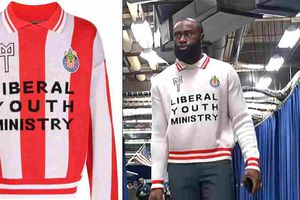 ¿Cuánto cuesta suéter de Chivas que portó Jaylen Brown previo al juego de los Celtics de Boston?