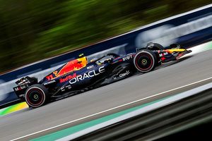 ¡Para ponerse a punto! Así entrena 'Checo' Pérez en la pretemporada con Red Bull