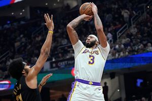 Anthony Davis comanda victoria de los Lakers sobre Cavaliers