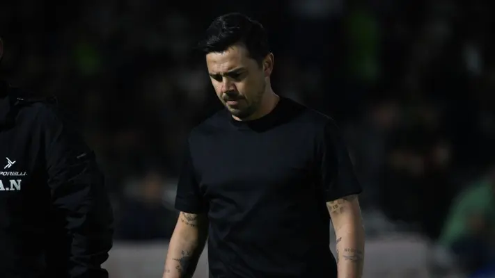 ¡El primer cesado del torneo! Diego Mejía dejará de ser técnico de Juárez