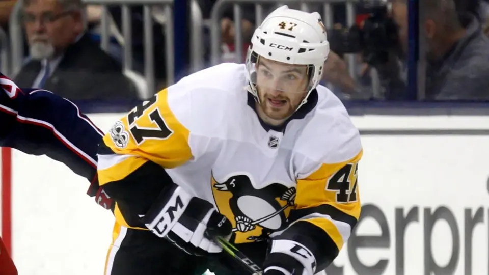 Arrestan a un sospechoso por la muerte del jugador de hockey Adam Johnson