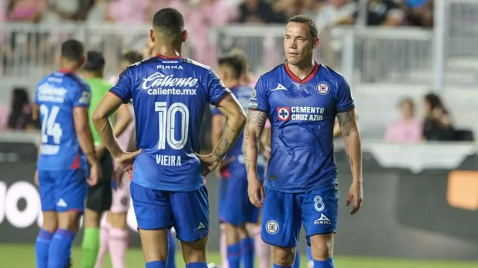 Cruz Azul no hará movimientos en el mercado hasta el anuncio del Director Deportivo