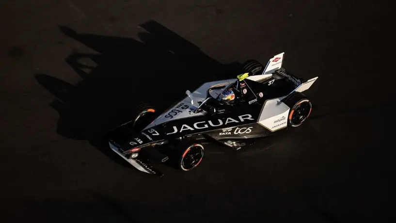Mitch Evans y Nick Cassidy dominan las prácticas en el Mexico City E-Prix