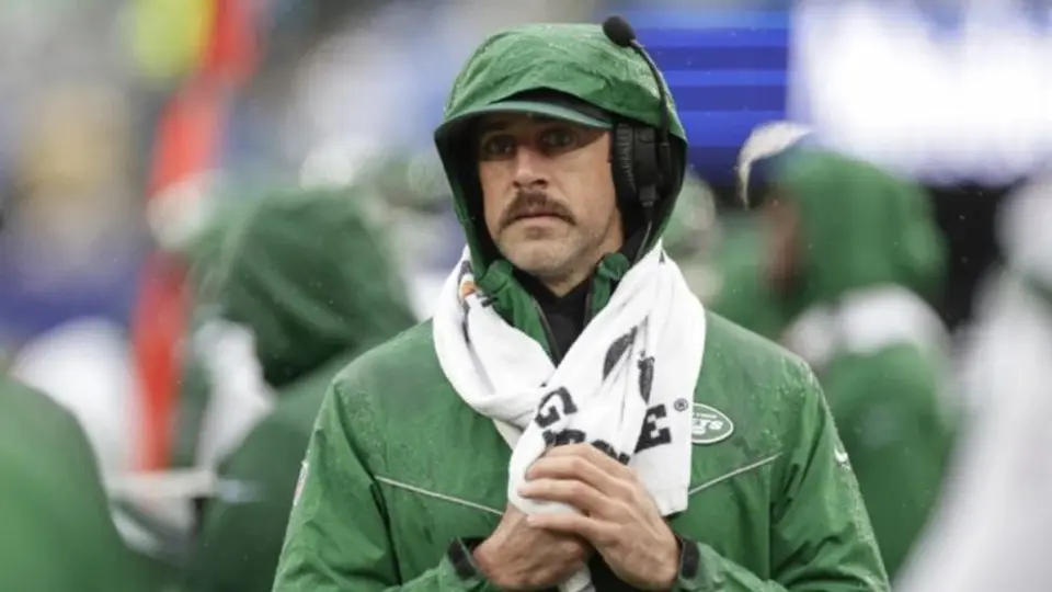 ¿Regresa? Aaron Rodgers apunta a volver en Nochebuena con los Jets