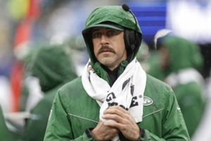 ¿Regresa? Aaron Rodgers apunta a volver en Nochebuena con los Jets