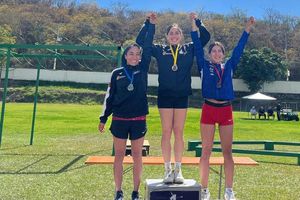 ¡Orgullo! Tamara Vega se consagra campeona nacional en pentatlón moderno
