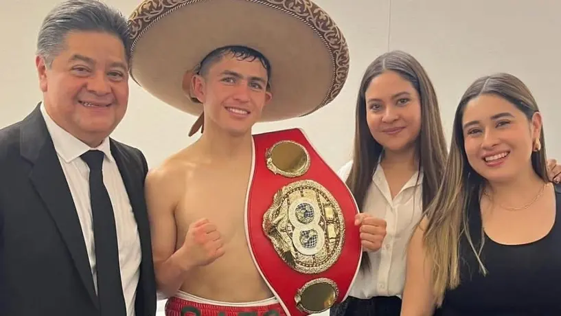 Adrián Curiel, la sorpresa del box mexicano en el 2023, quiere revancha con Sivenathi Nontshinga