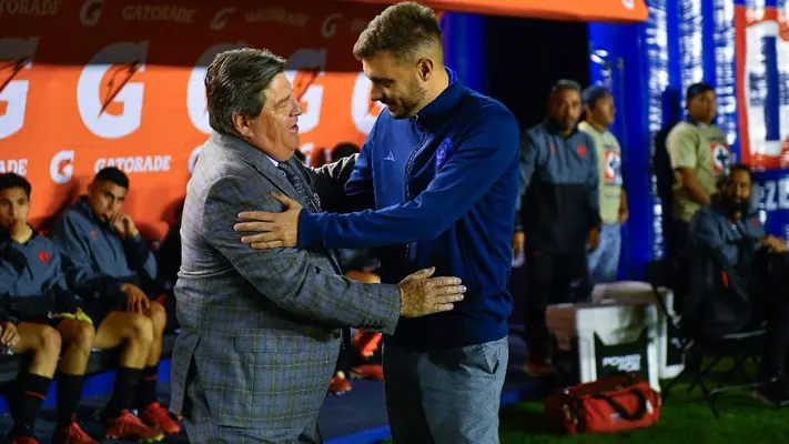 Anselmi sobre la pelea de 'Piojo' Herrera e Iván Alonso: 'No la vi, la verdad que me la perdí'