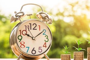 Que los relojes dejaran de funcionar por la rotación de la Tierra ¡Imagínate!