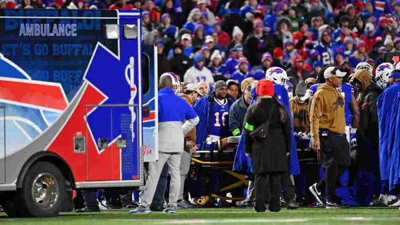 ¡Susto en la NFL! Taylor Rapp, safety de Bills, se desvaneció en cancha y se fue en ambulancia