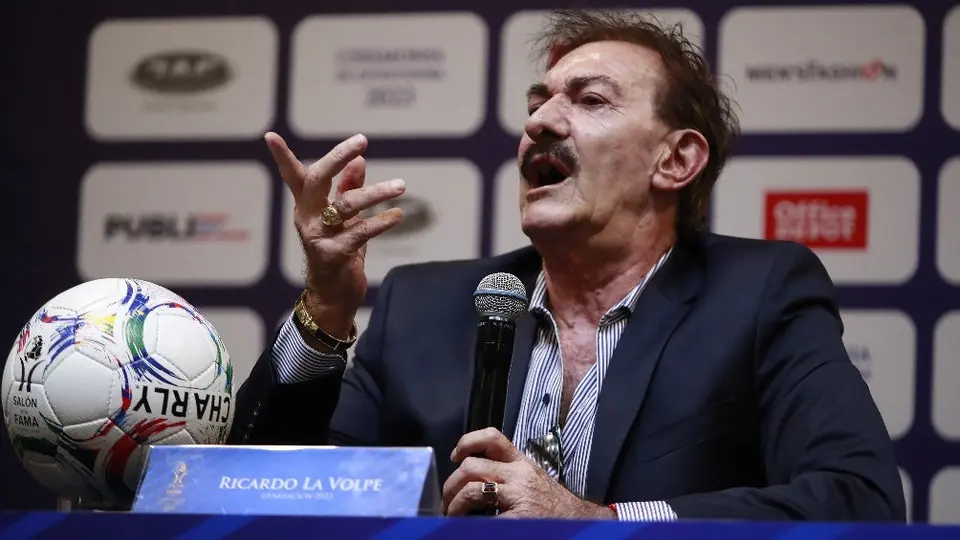 ¿Cuánto ganará Ricardo La Volpe como DT de Muchachos en la Kings League América?