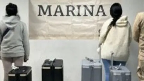 La Marina detiene a dos mujeres con 25 kilos de metanfetamina en el Aeropuerto Internacional de la CDMX