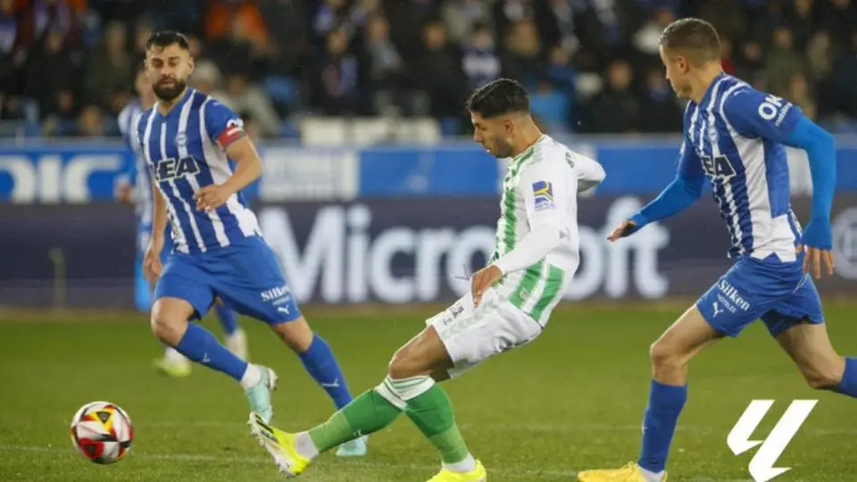 Betis eliminado de la Copa del Rey a manos del Alavés; Andrés Guardado se queda en la banca