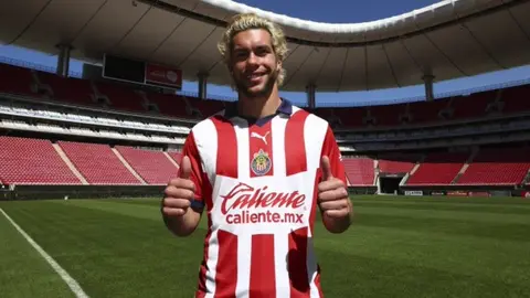 Chivas: ¿Por qué Cade Cowell pudo ser registrado como Formado en México?