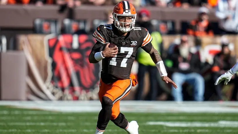El novato Dorian Thompson-Robinson brilla y Browns derrotan 13-10 a Steelers