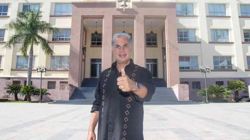 Alejandro Rojas Díaz Durán renuncia a Morena y alerta que la 4T está desviando a México a un régimen autoritario