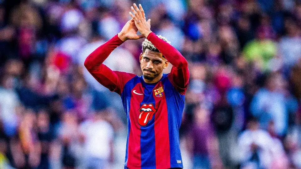 ¿Se va del Barcelona? Ronald Araujo, el gran deseo del Bayern