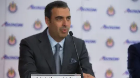 Querétaro: Exdirectivo de Chivas apunta para comprar a los Gallos Blancos