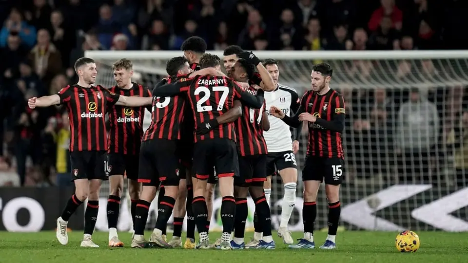 Boxing Day: Fulham, sin Raúl Jiménez, fue goleado por Bournemouth