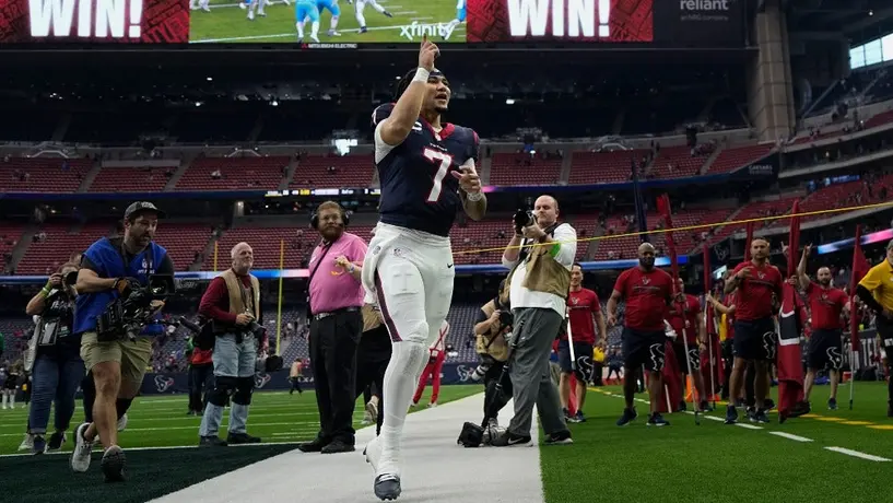 NFL: C.J. Stroud regresa con Texans y lidera la victoria ante Titans