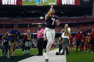 NFL: C.J. Stroud regresa con Texans y lidera la victoria ante Titans