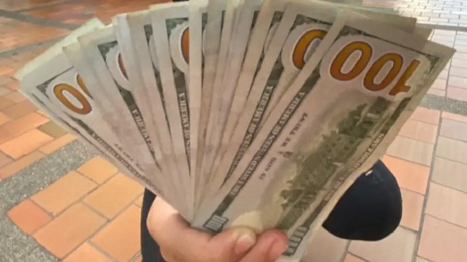 ¡Peso gana terreno! Así amanece el dólar este 26 de enero