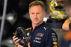 Christian Horner lanza advertencia a 'Checo' Pérez: "Es él quien puede perder el asiento"